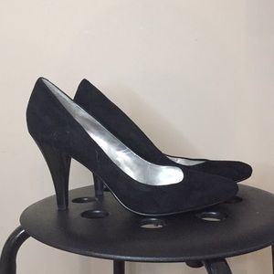 Jones New York Black Heels